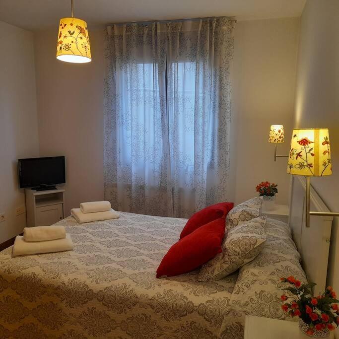 Precioso Apartamento A Pie De Montanas Y Playas Carrena de Cabrales Extérieur photo